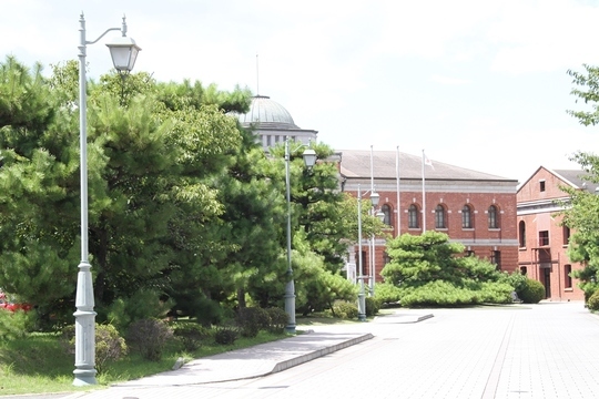 新しいブランド 呉地方総監部第一庁舎（旧呉鎮守府庁舎）: 近代建築を訪ねて 伝記、人物評伝