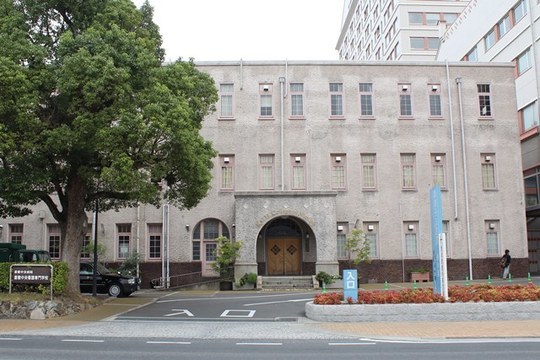 倉敷中央看護専門学校 旧倉紡中央病院医学研究棟 近代建築を訪ねて 近代建築 近代化遺産 レトロな建物