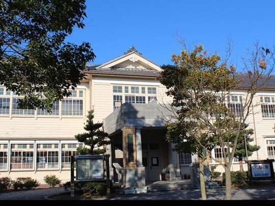 甲良町立図書館 旧甲良東小学校本館 近代建築を訪ねて 近代建築 近代化遺産 レトロな建物